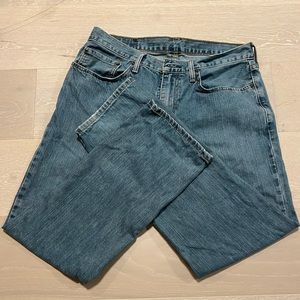 Straight leg Levi 569’s light wash men’s jeans